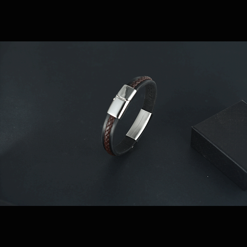 Bracelet homme en cuir noir tressé et acier inoxydable